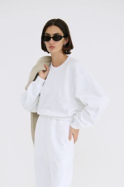 STANDARD」に現代的な柄、素材、デザインを取り入れ新しい